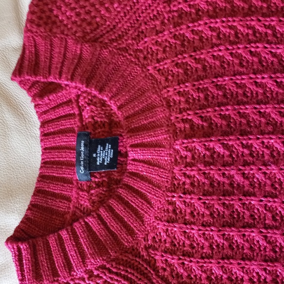 Calvin Klein Jeans ReddishDarkPink Long Sleeve Pullover Size M Ex. Cond.like new - Picture 2 of 11
